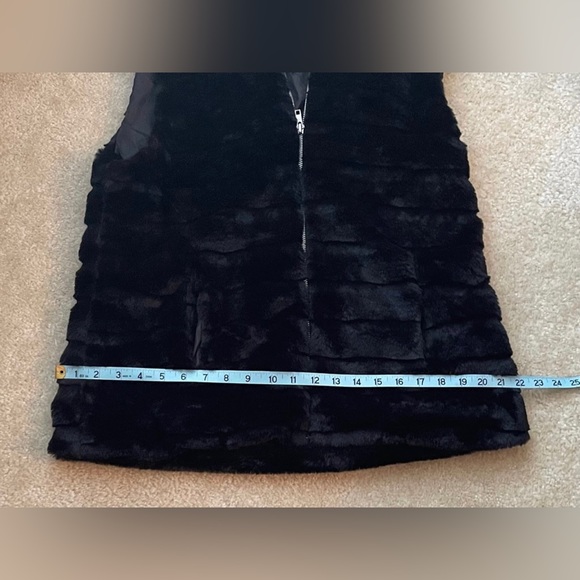 Faux Fur Hooded Vest - SOOO SOFT - Say What - Size: Large - Black - Picture 4 of 6